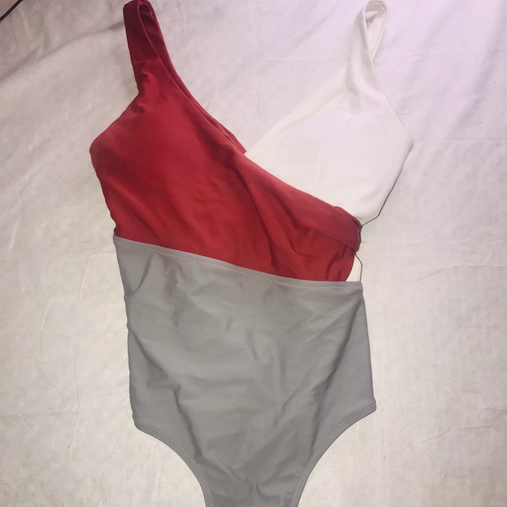 One piece bikini